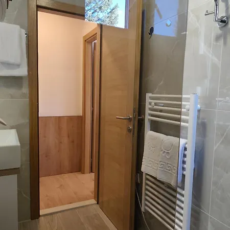 Apartman Jahor Casa 4 *