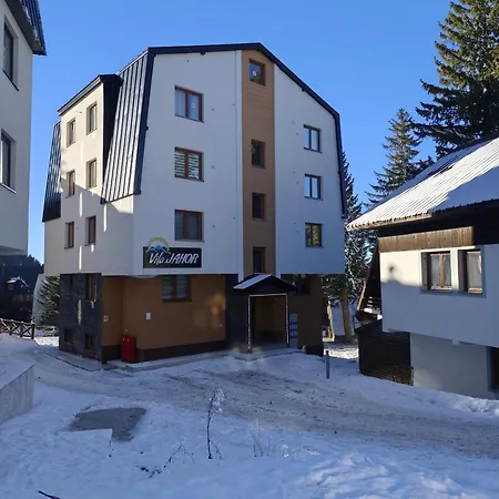 Appartement Jahor Casa 4 *